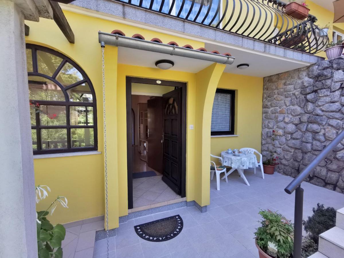 Apartment Delost Lovran Exterior foto